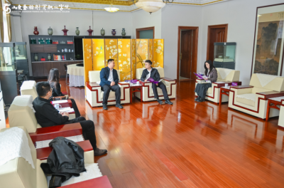 �׶���ѧ�ۺϴ�ѧԺ��ѧ����ɽ��ʥ����óְ