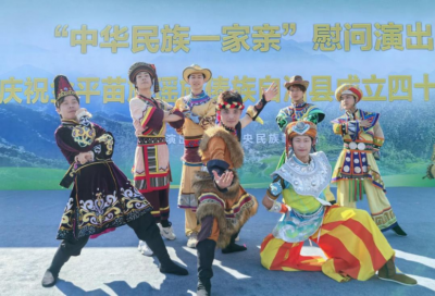 ����ѧԺ�й���רҵѧ����������������Ÿ�